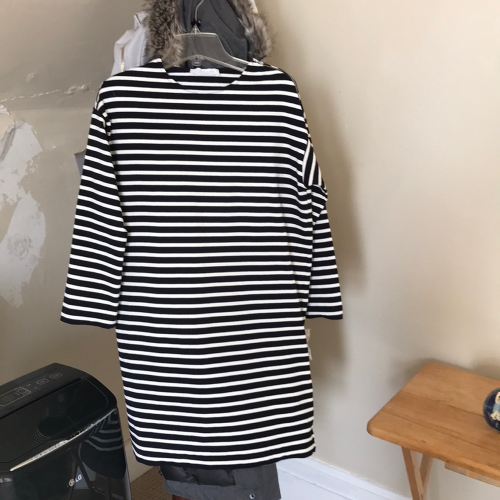 Everlane striped shift dress xxs.